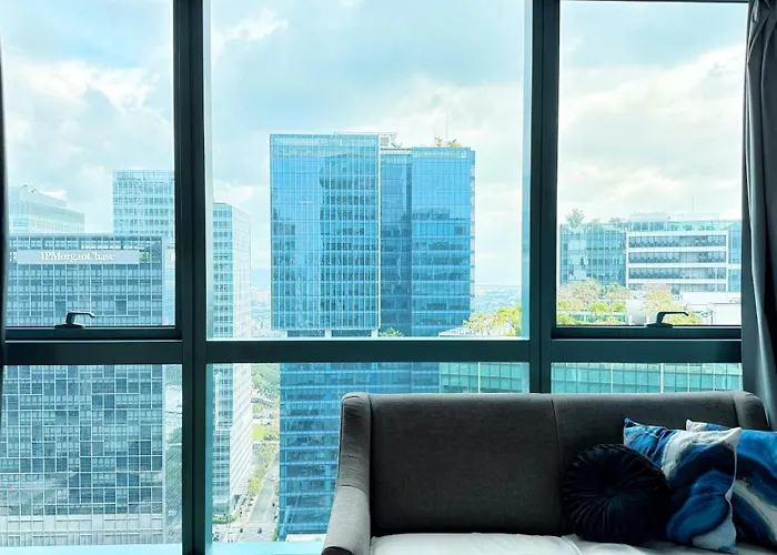 Free Welcome Breakfast, Bgc 1br, 300mbps Fiber, Steps To Mitsukoshi & Uptown, 29k Apartment Manila
